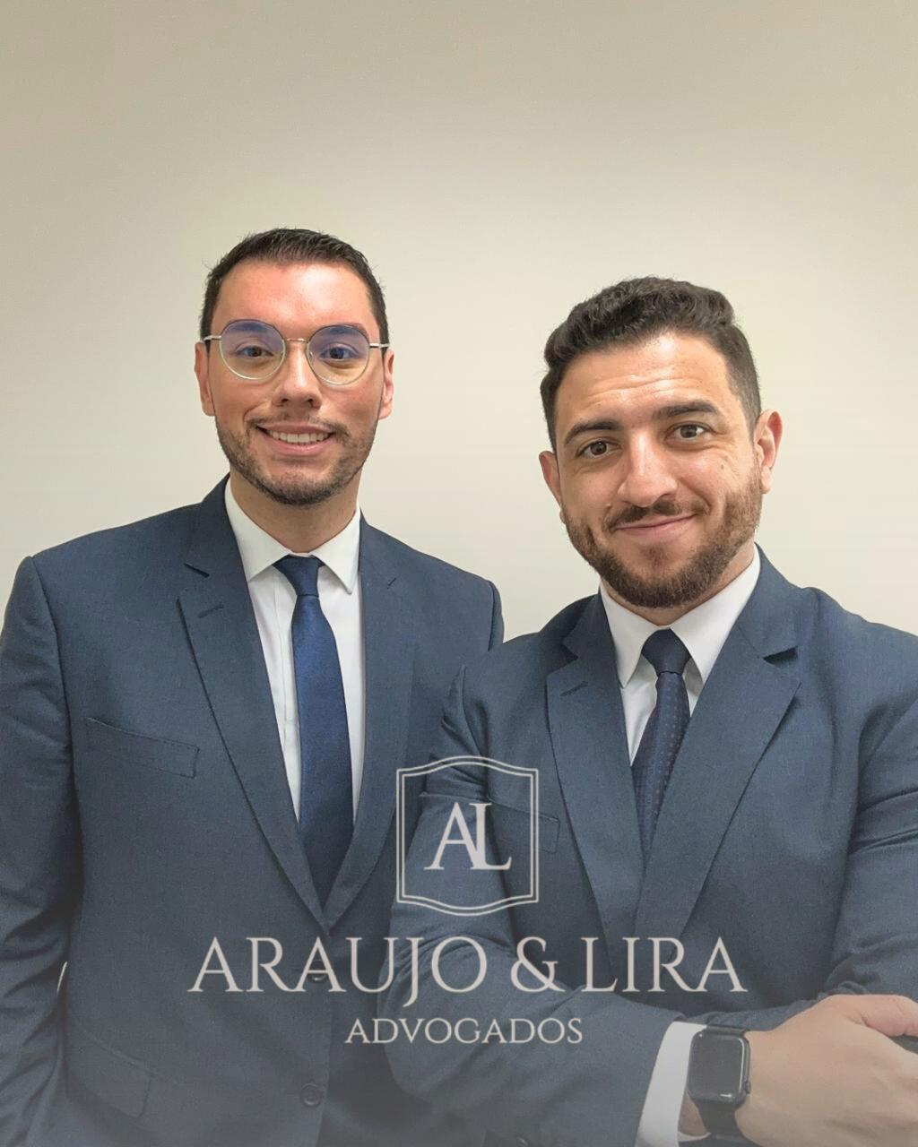 Dr. Luiz Fernando Araujo e Dr. Douglas Lira, sócios do Araujo & Lira Advogados